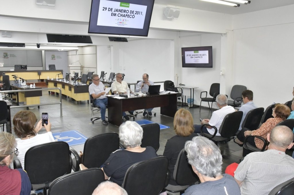 Reunião de Cleber Fossá debate ações e tratamentos para doenças&nbsp;degenerativas