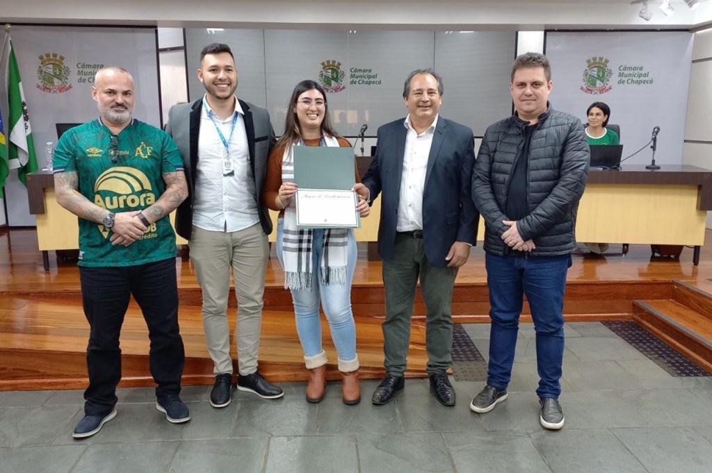 Jornal Diário do Iguaçu recebe homenagem do Legislativo pelos 26&nbsp;anos